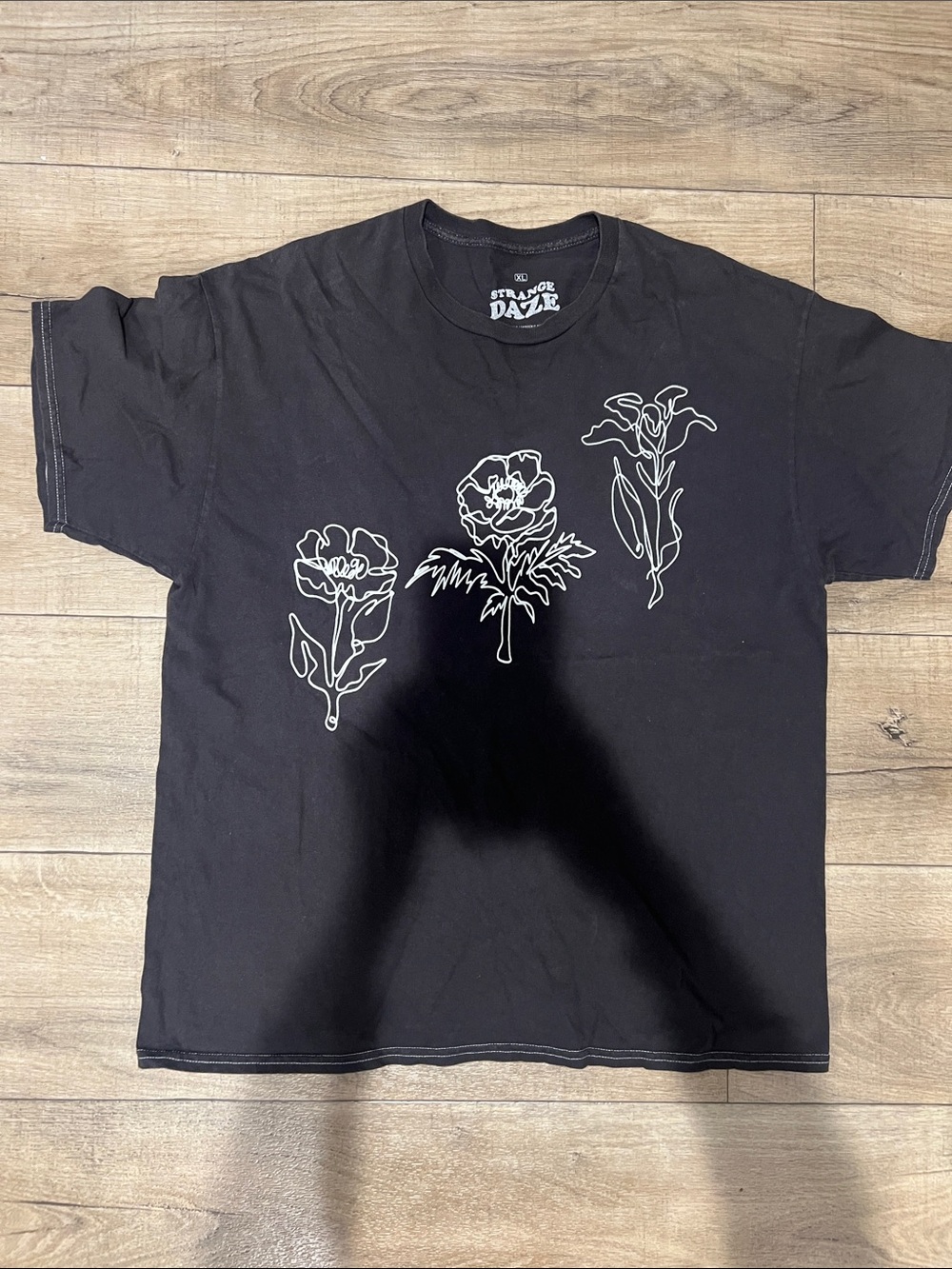 Men’s Black Floral Outline Crew Tee